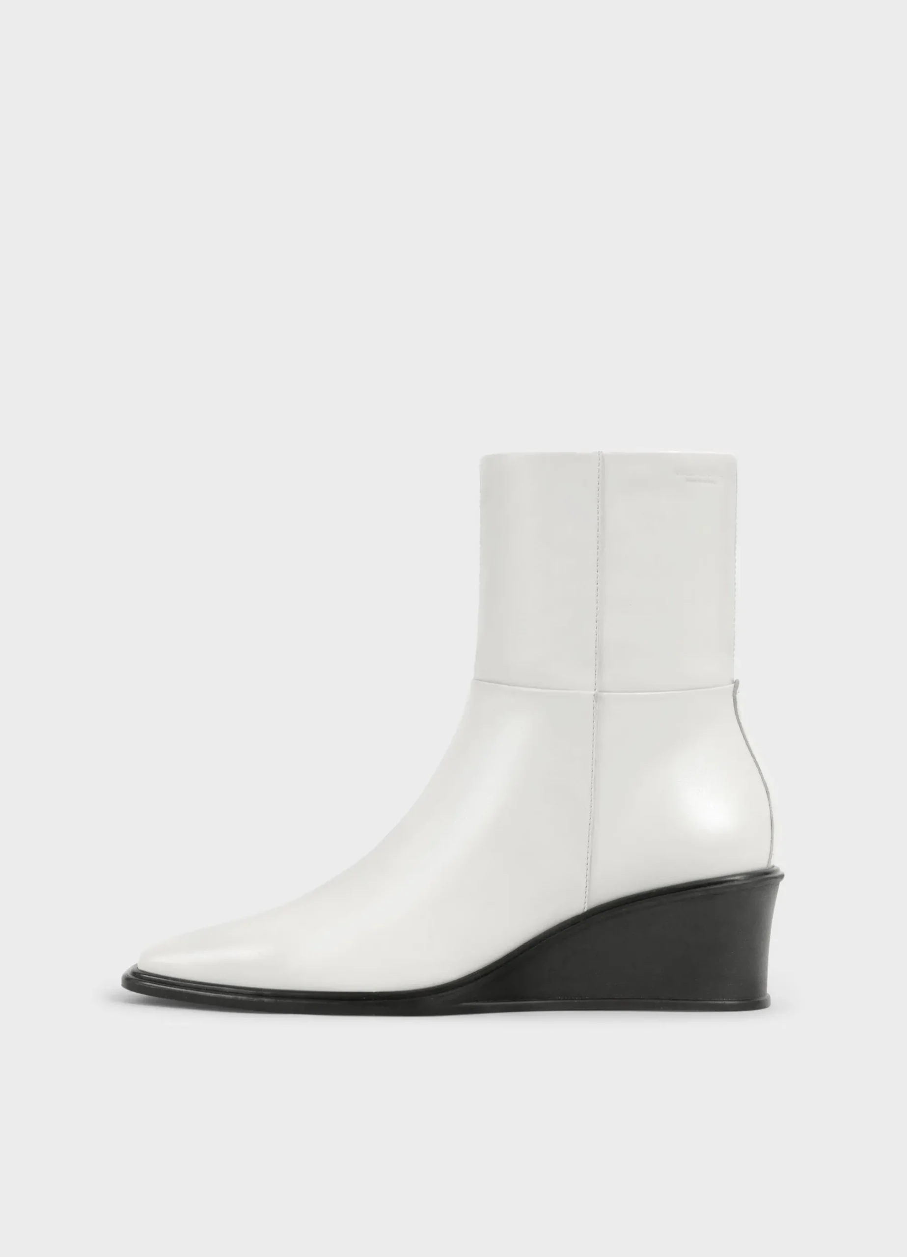 AINO BOOTS