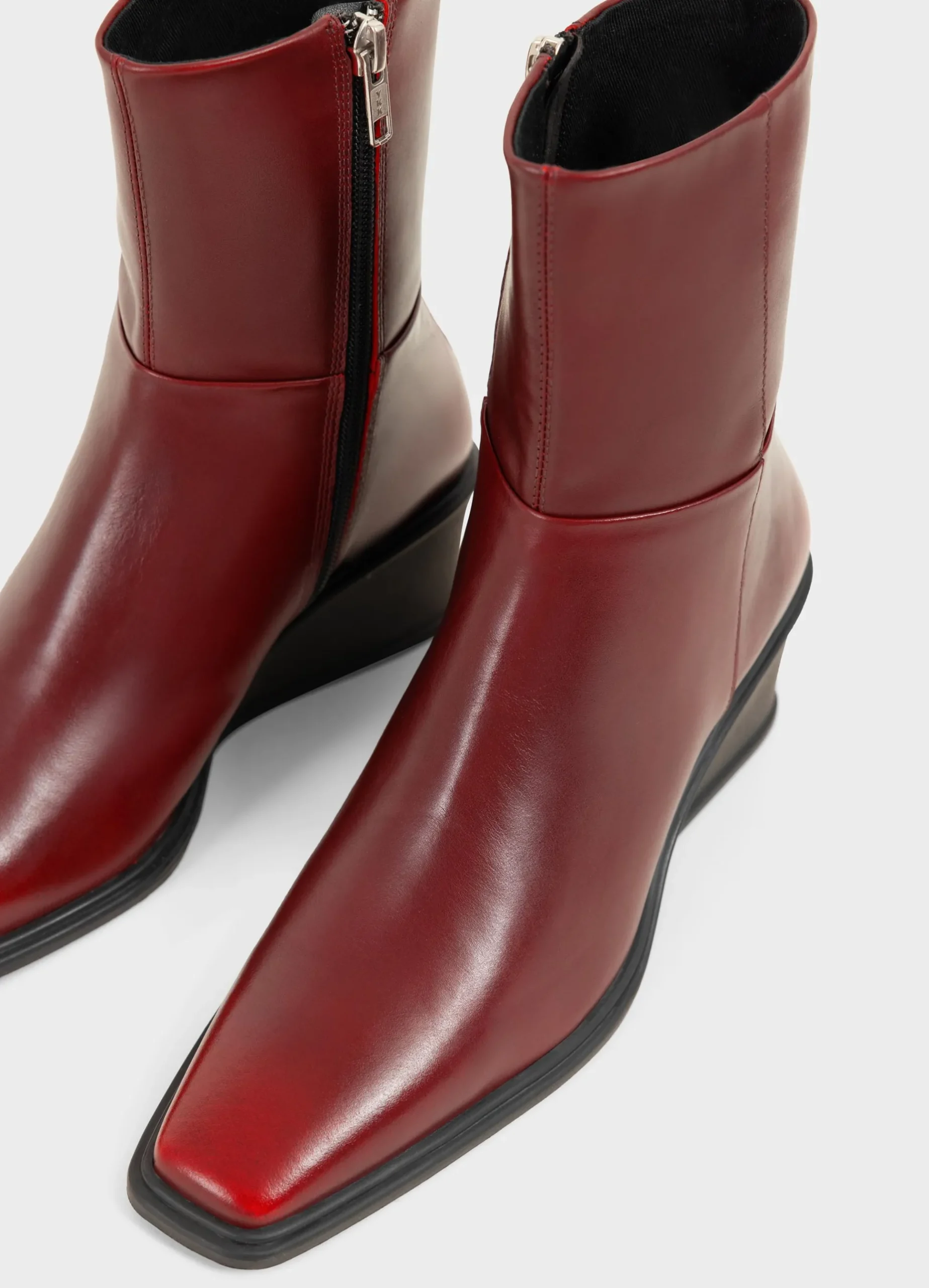AINO BOOTS