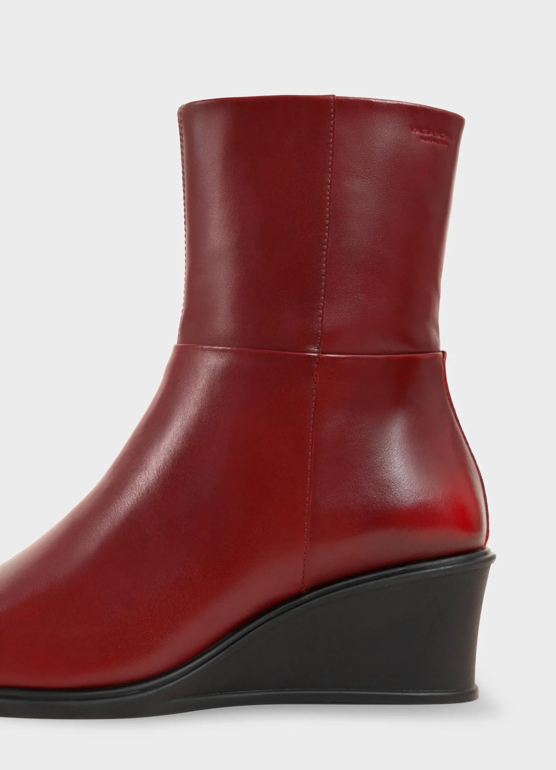 AINO BOOTS