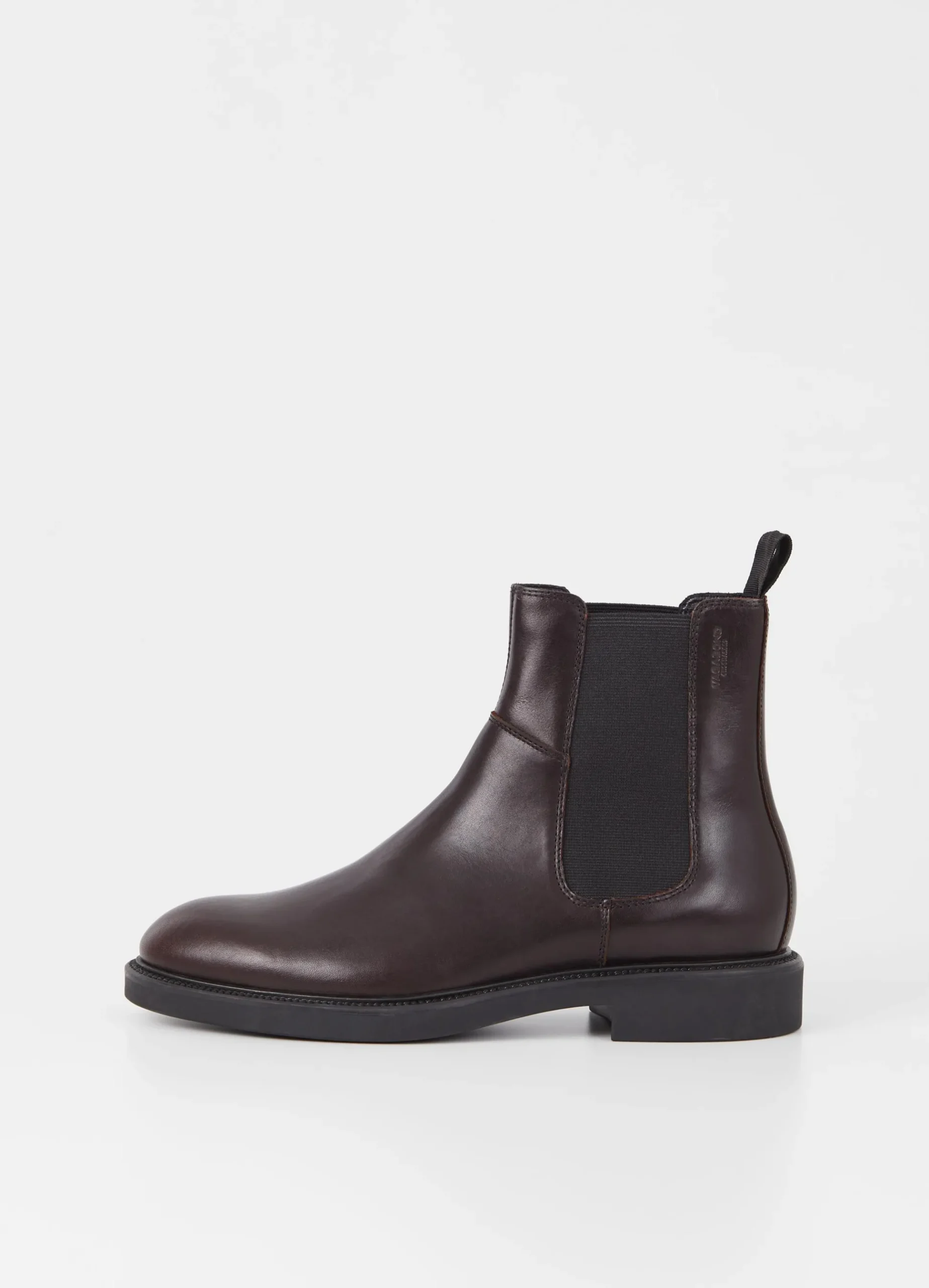 ALEX M BOOTS