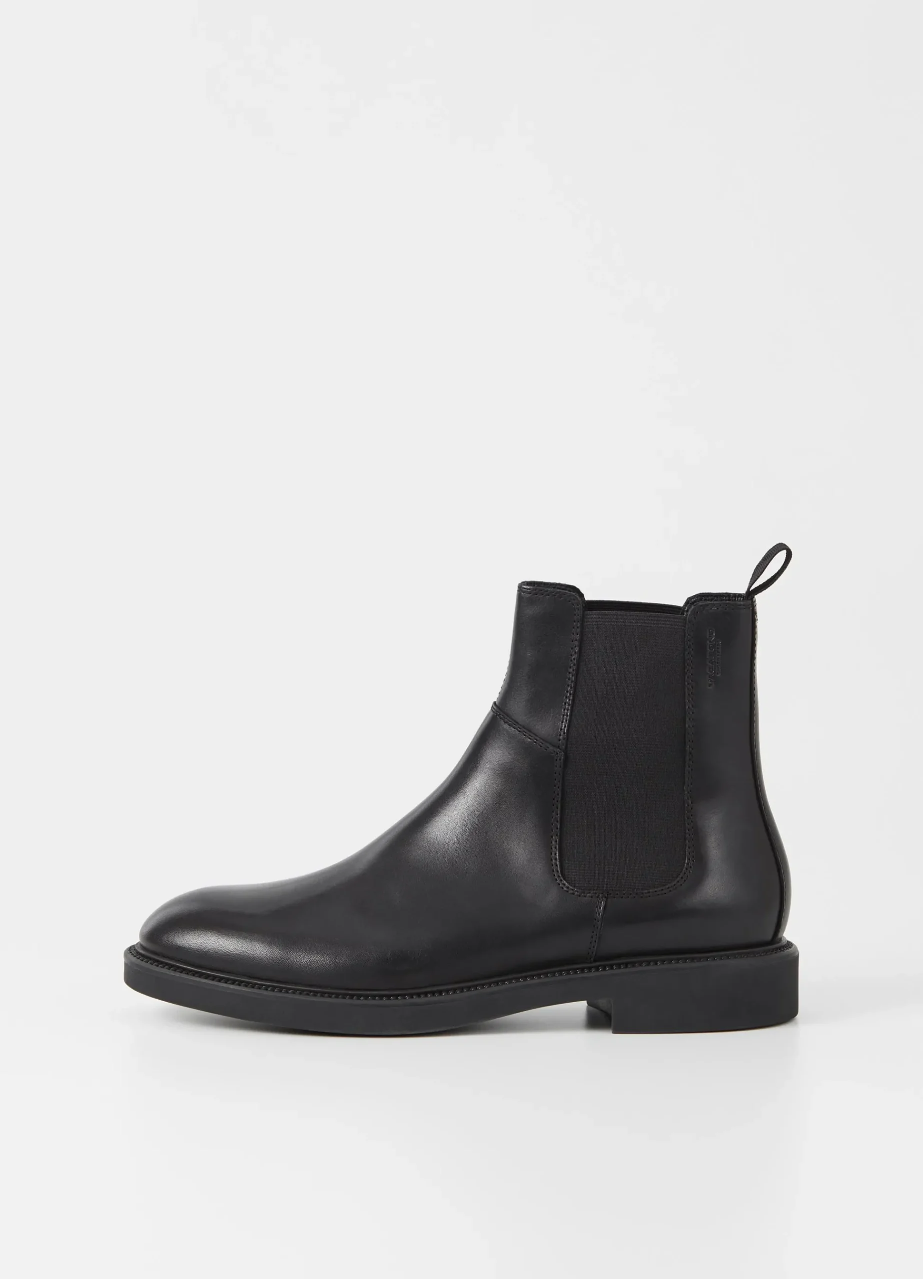 ALEX M BOOTS