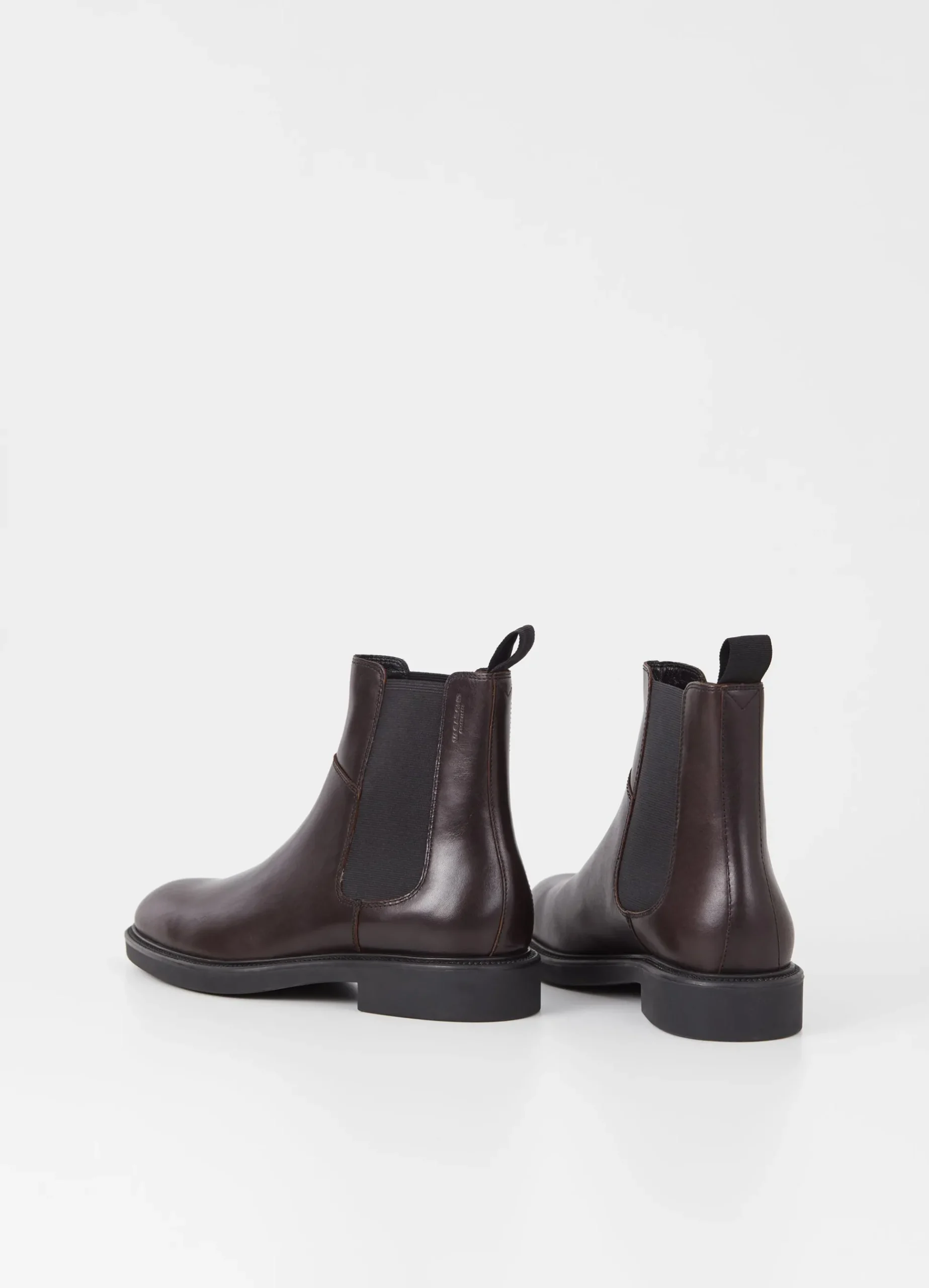 ALEX M BOOTS