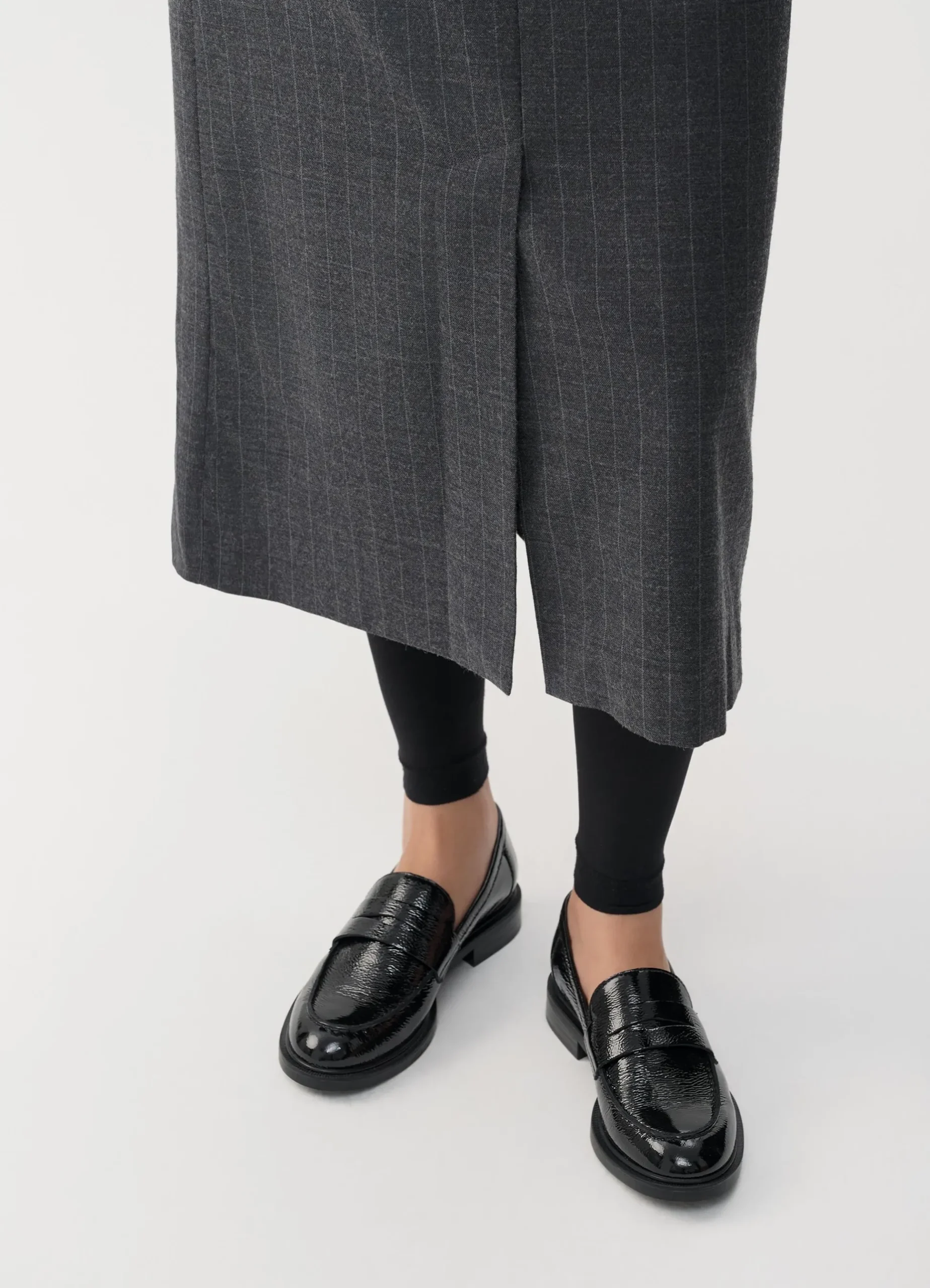 AMINA LOAFERS