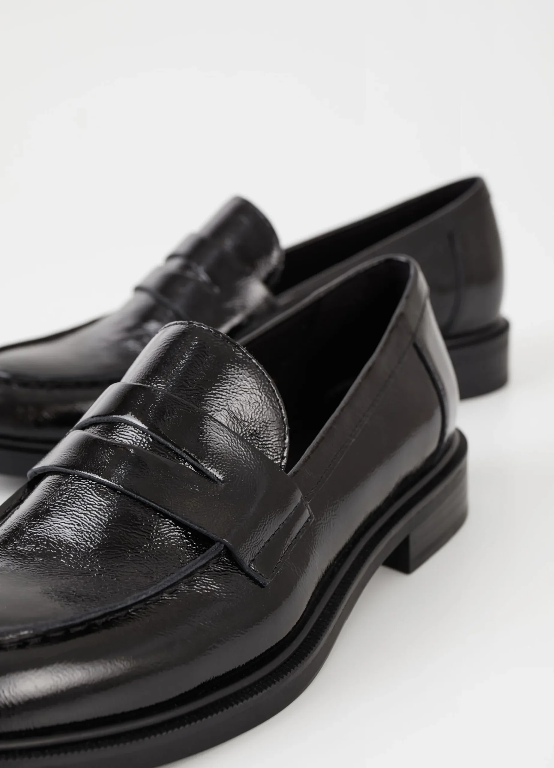 AMINA LOAFERS