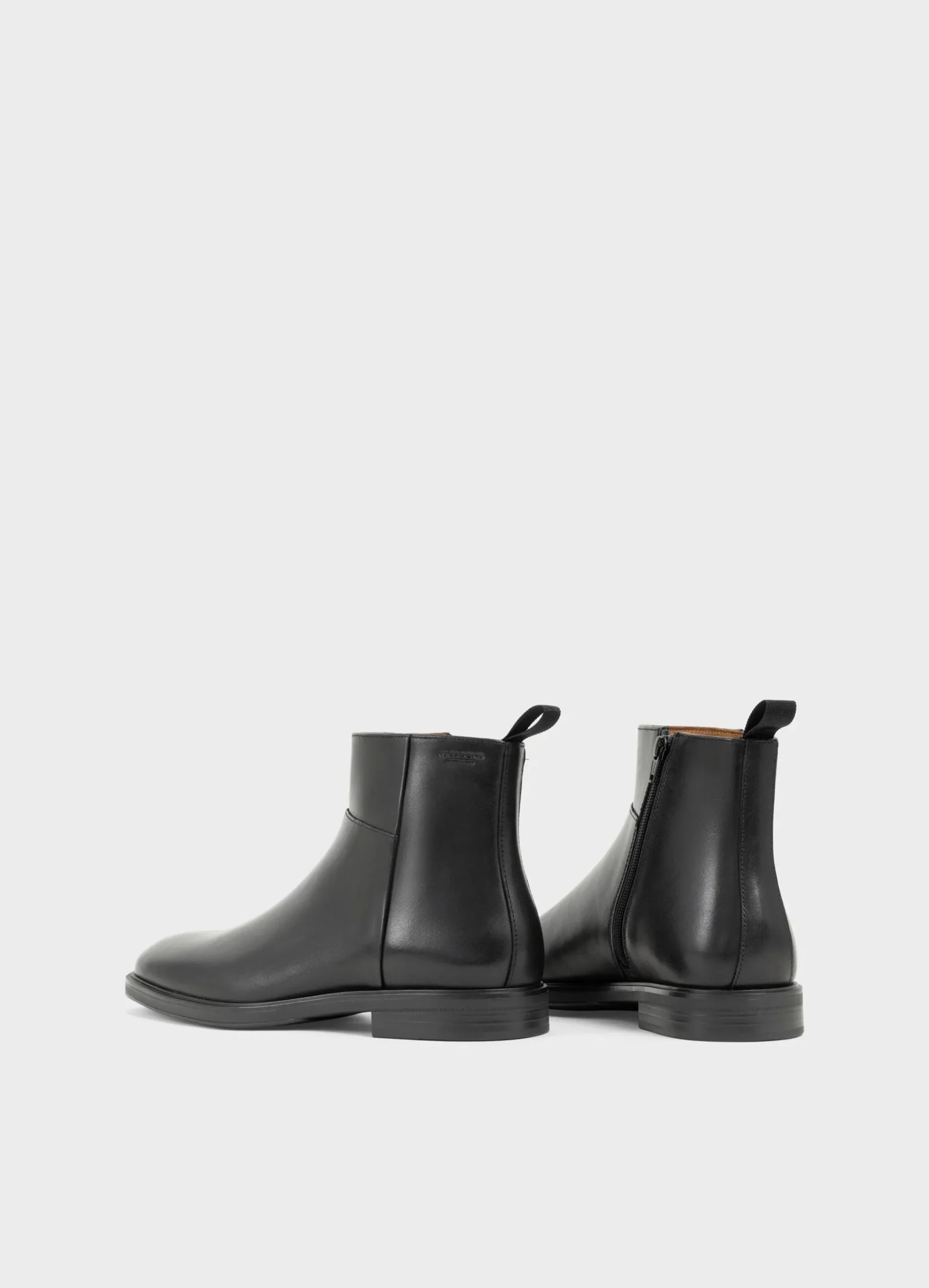 ANDREW BOOTS