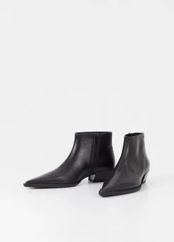 CASSIE BOOTS