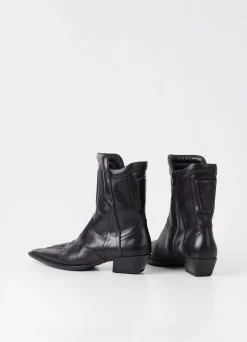 CASSIE BOOTS