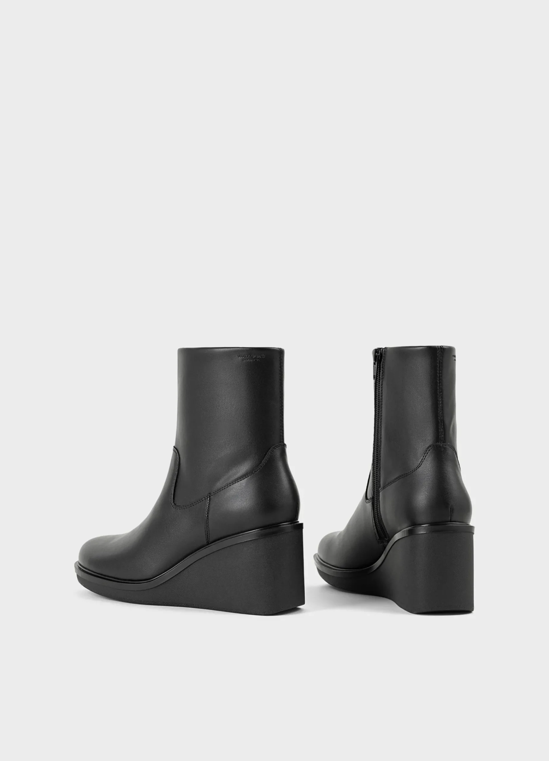 DEENA BOOTS
