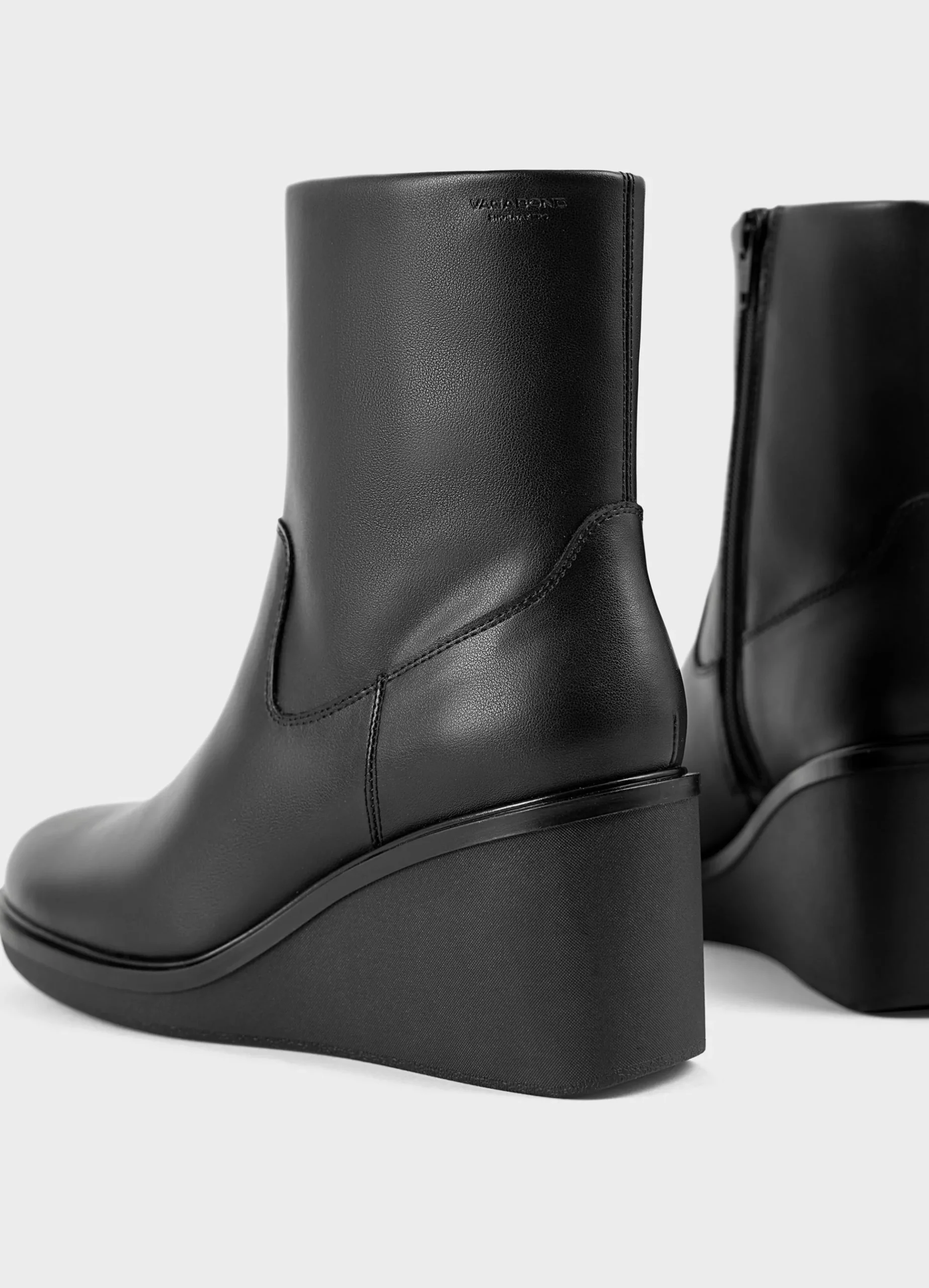 DEENA BOOTS