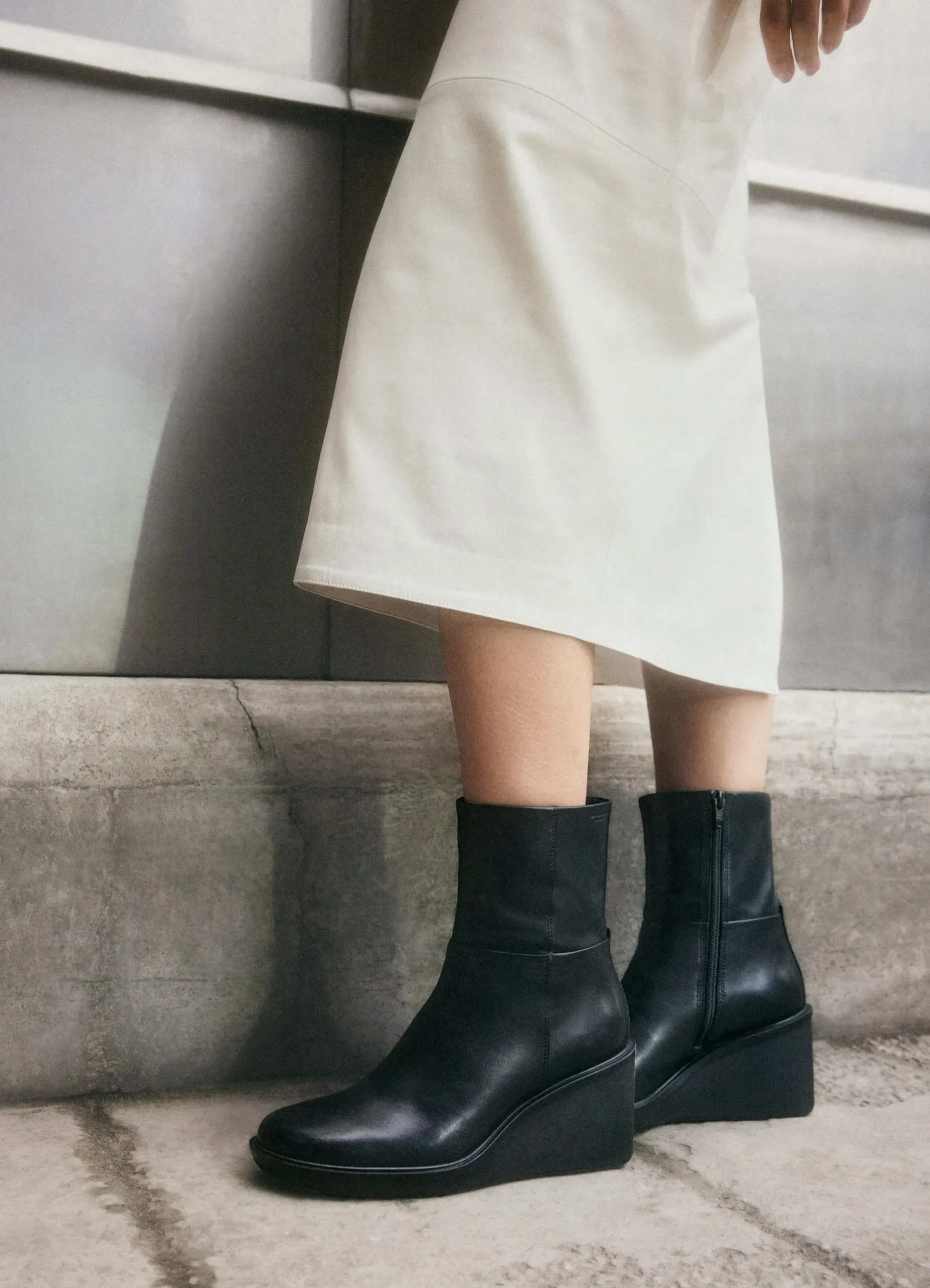 DEENA BOOTS