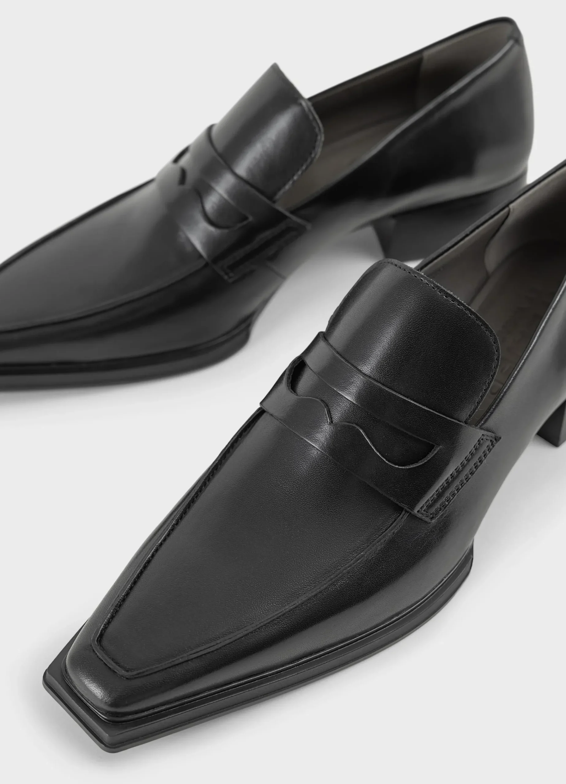 EIDA LOAFERS