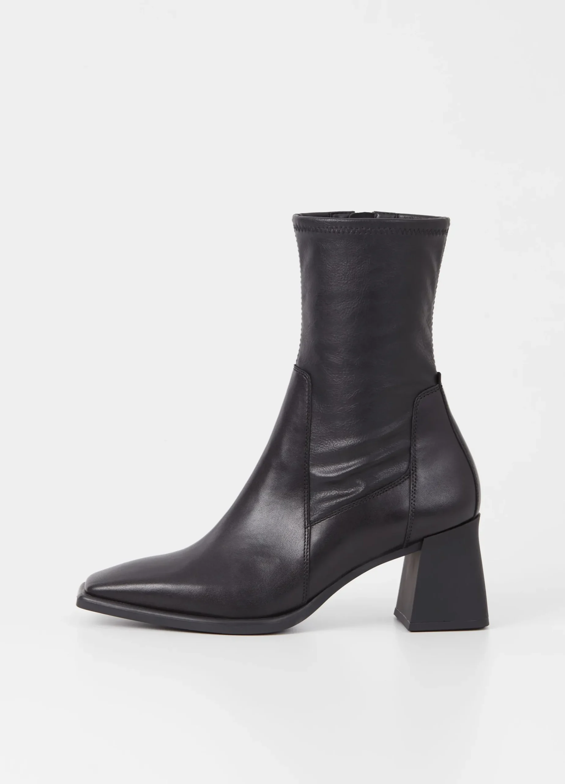 HEDDA BOOTS