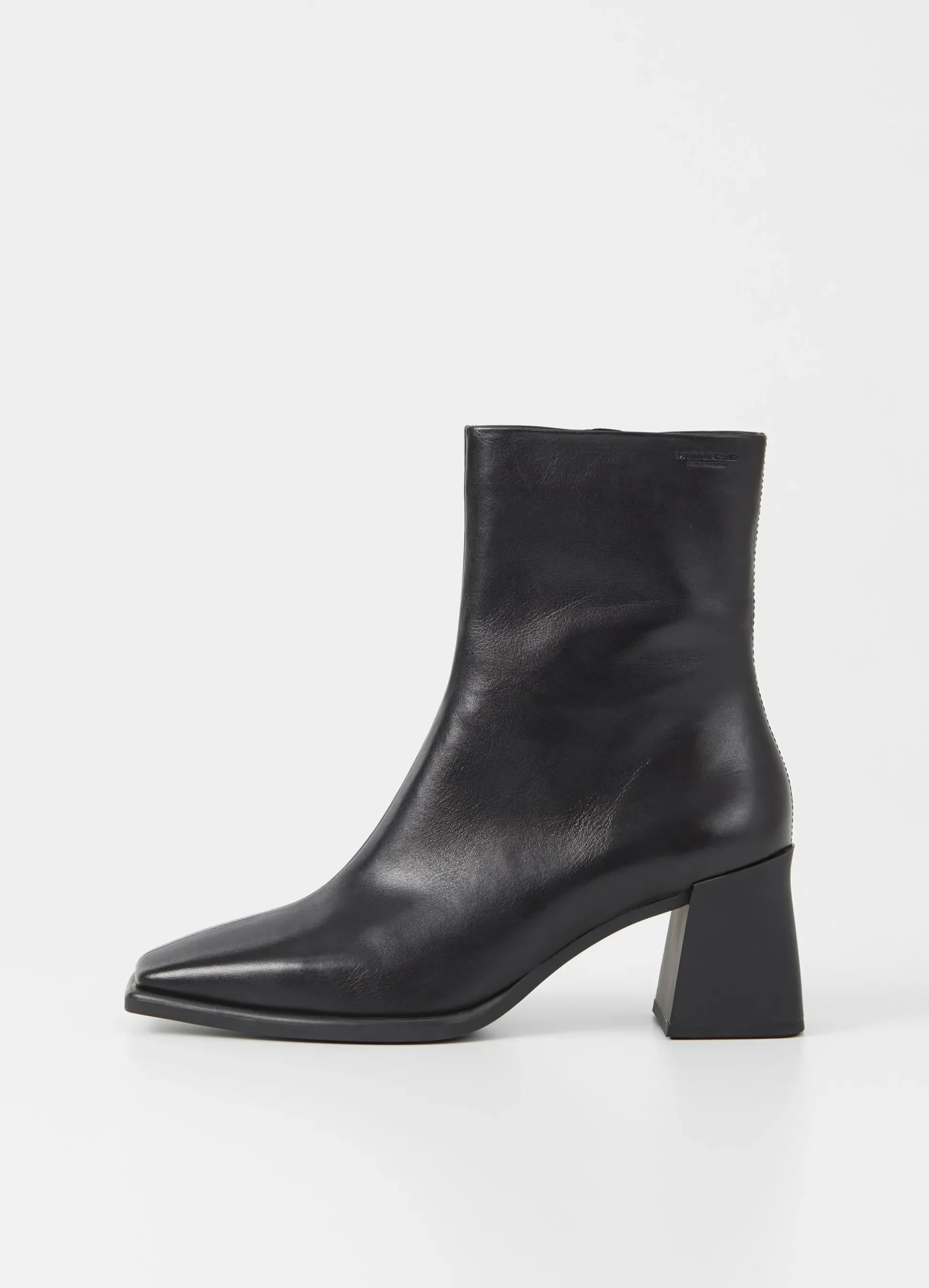 HEDDA BOOTS