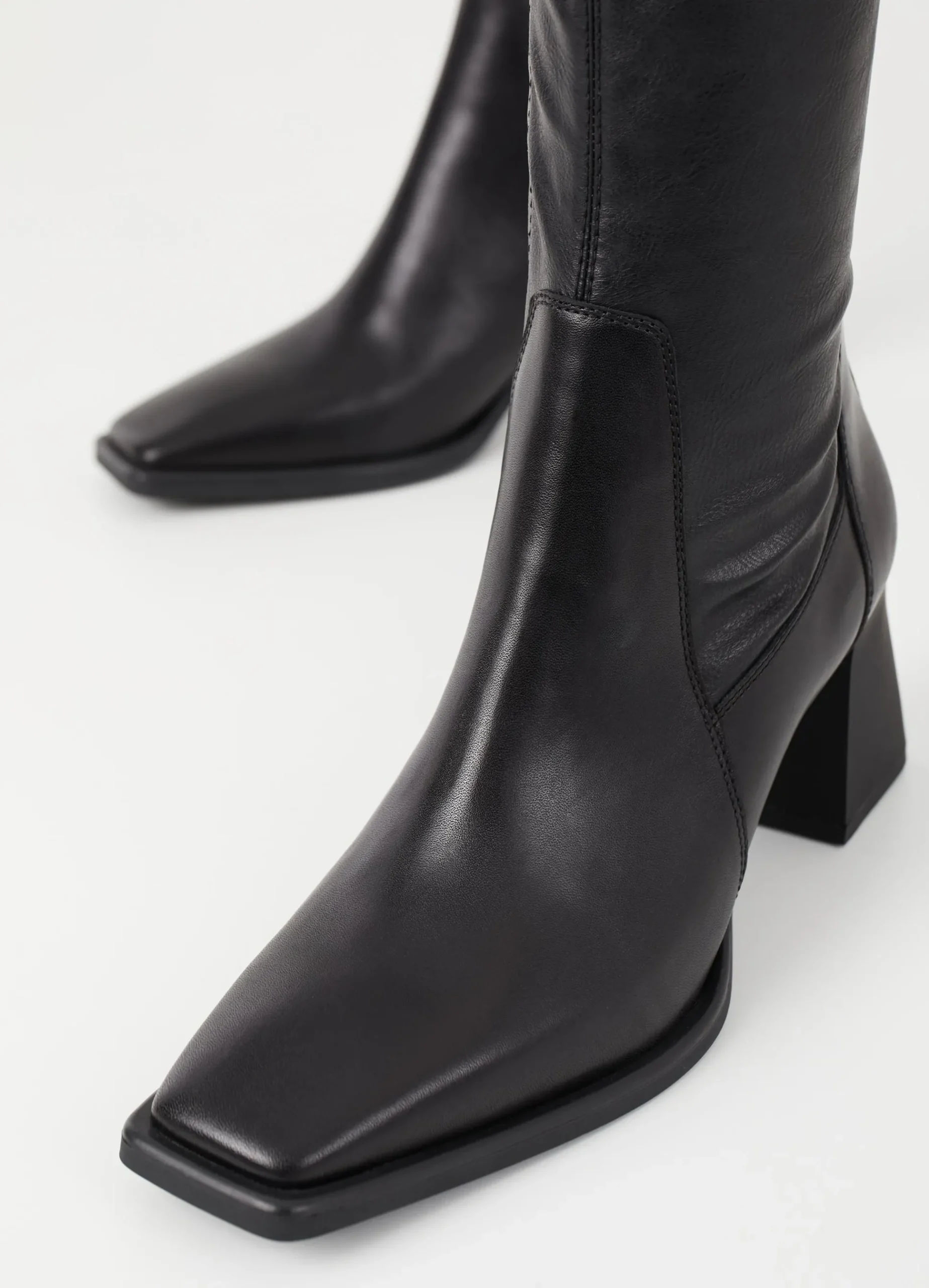 HEDDA BOOTS