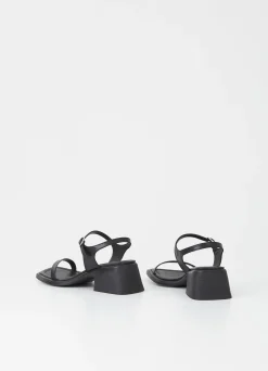 INES SANDALER