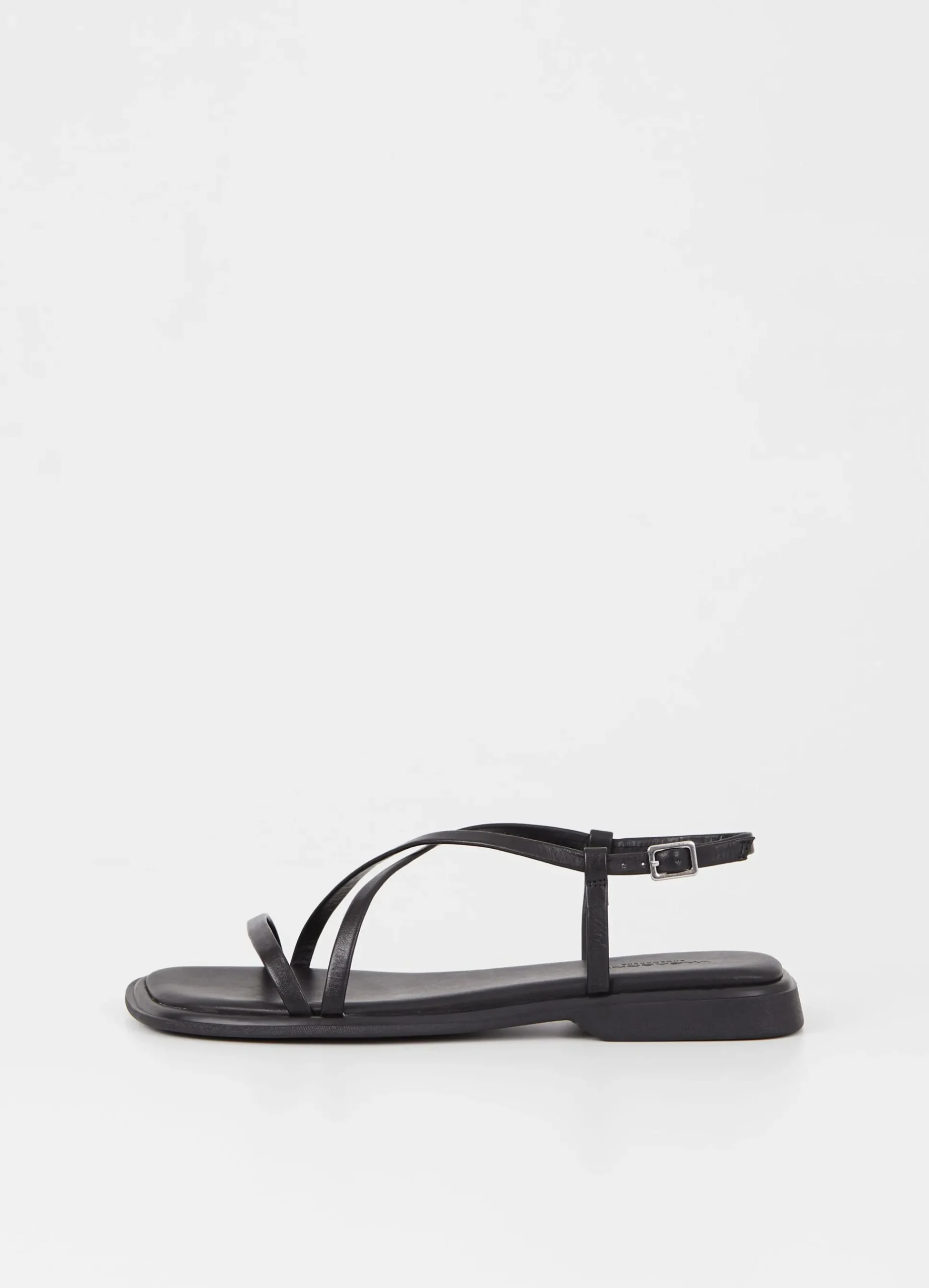 IZZY SANDALER