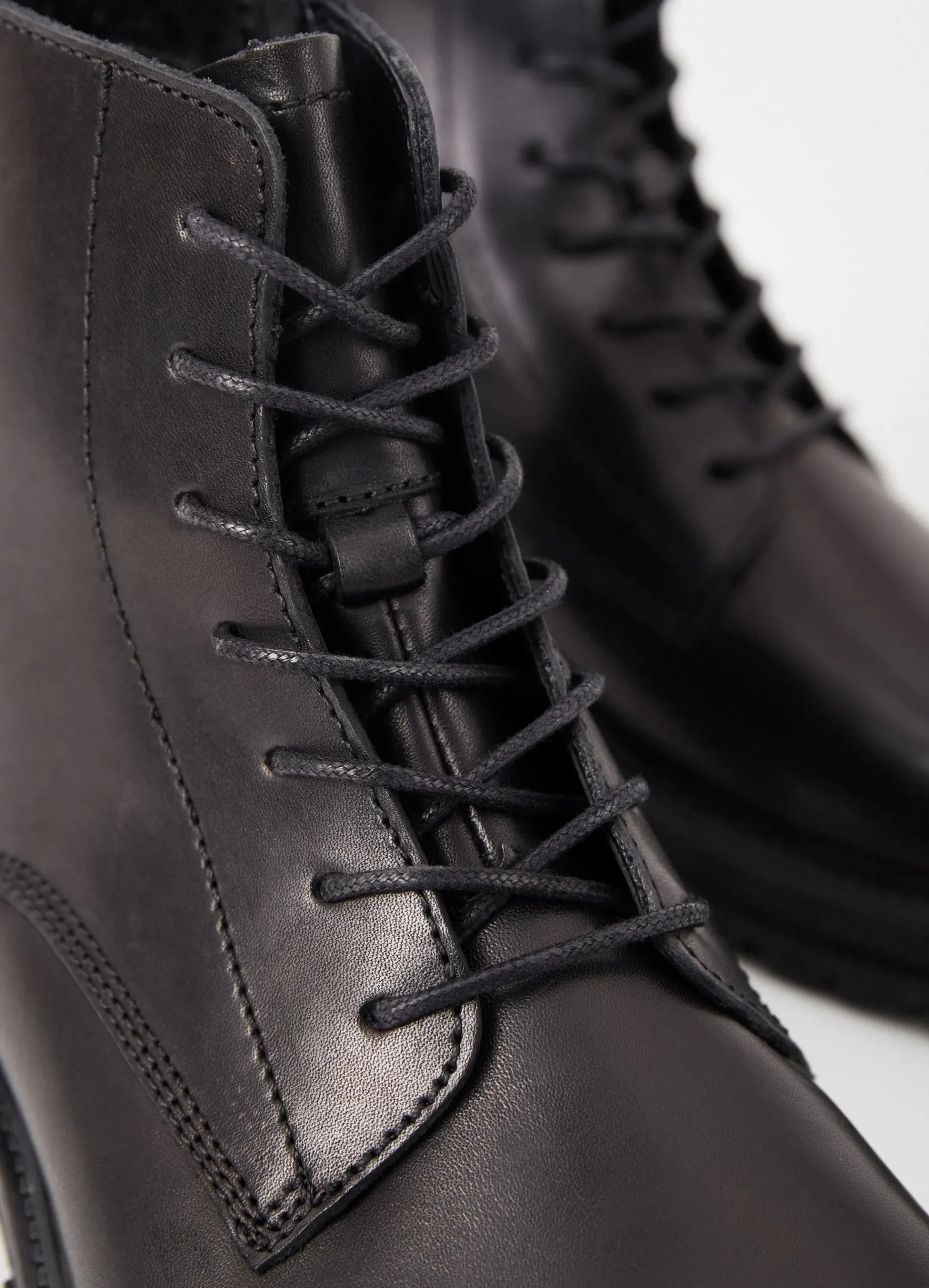 JOHNNY 2.0 BOOTS