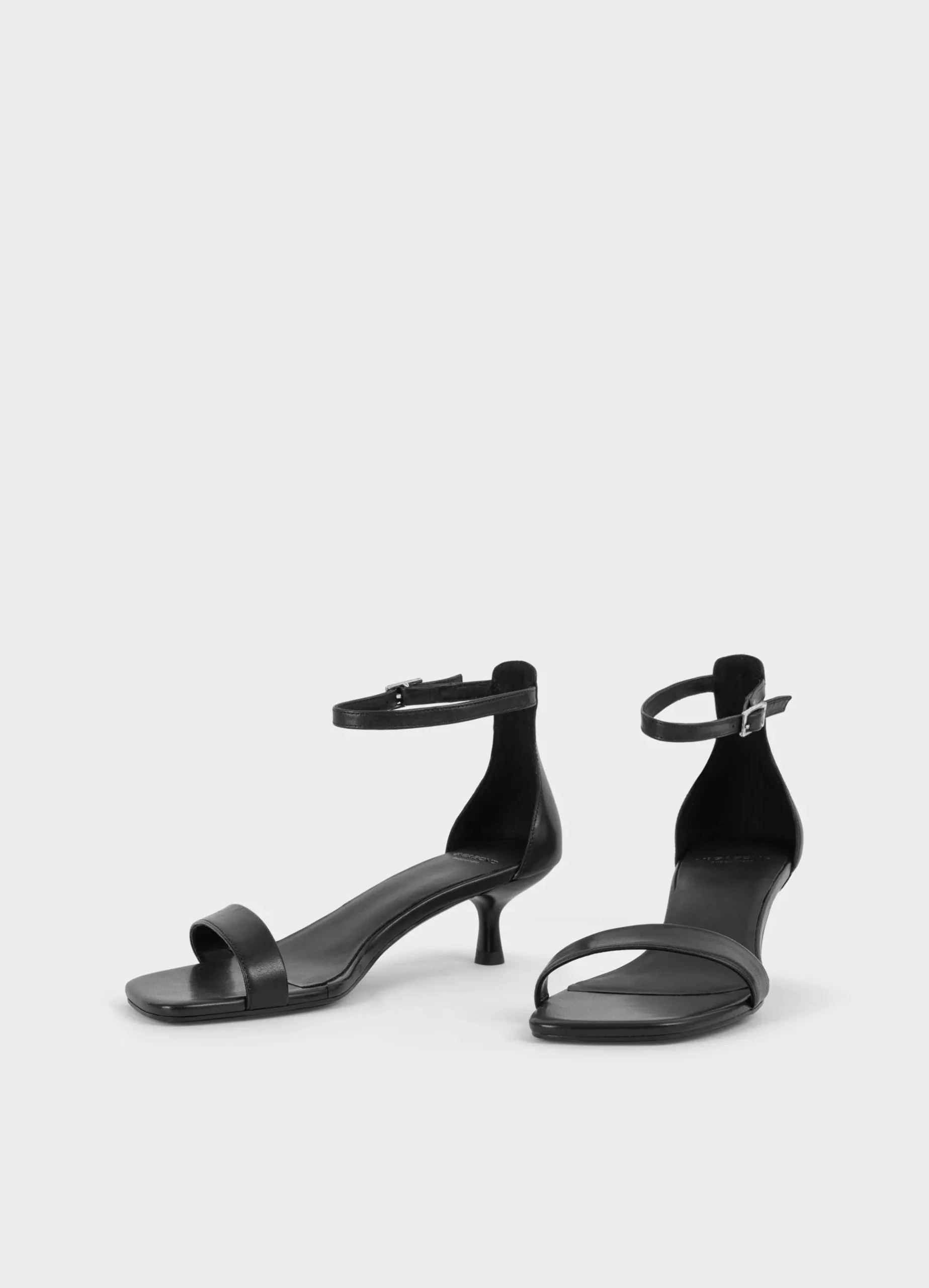 JONNA SANDALER