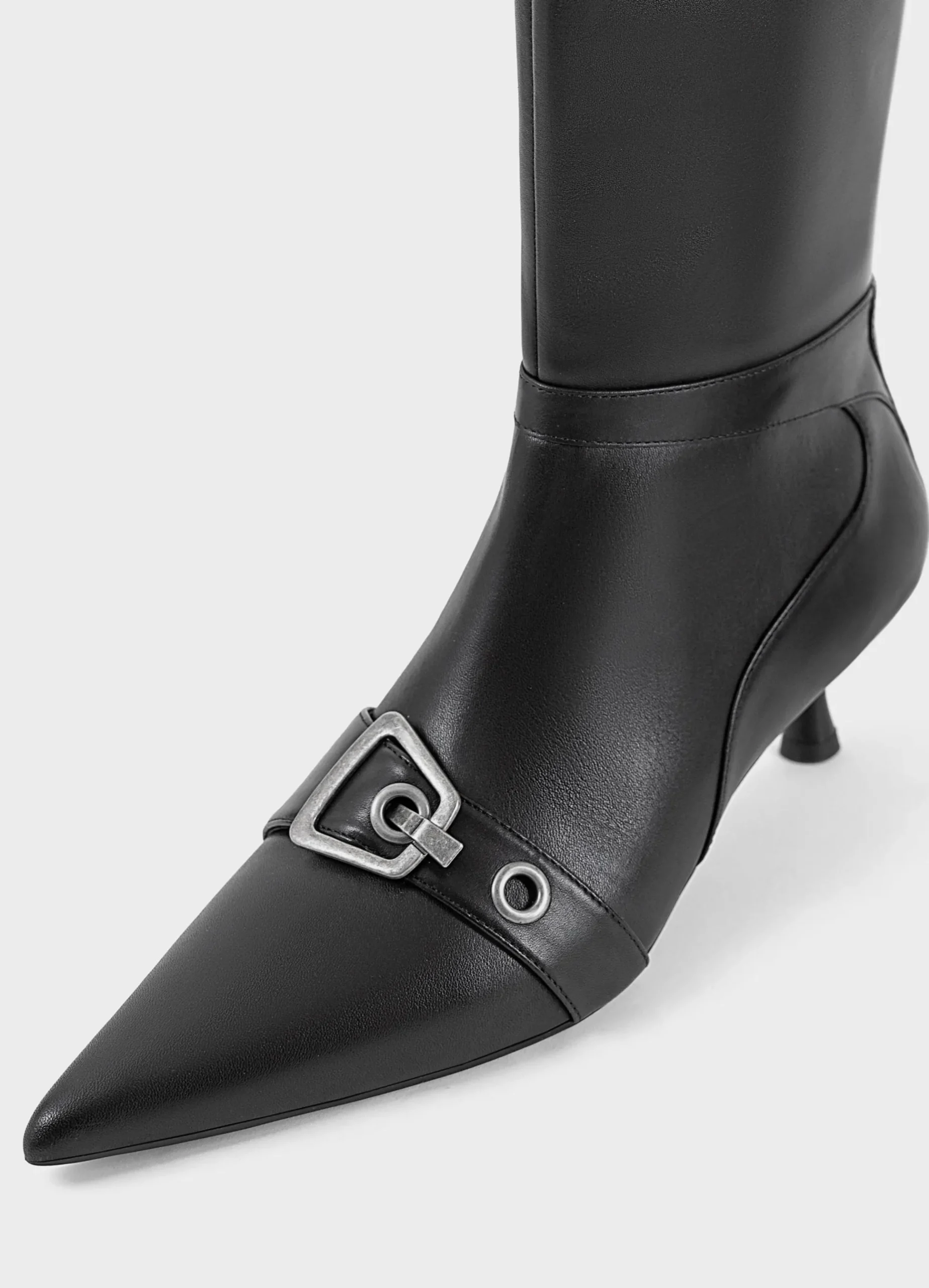 LYKKE HÖGA STÖVLAR