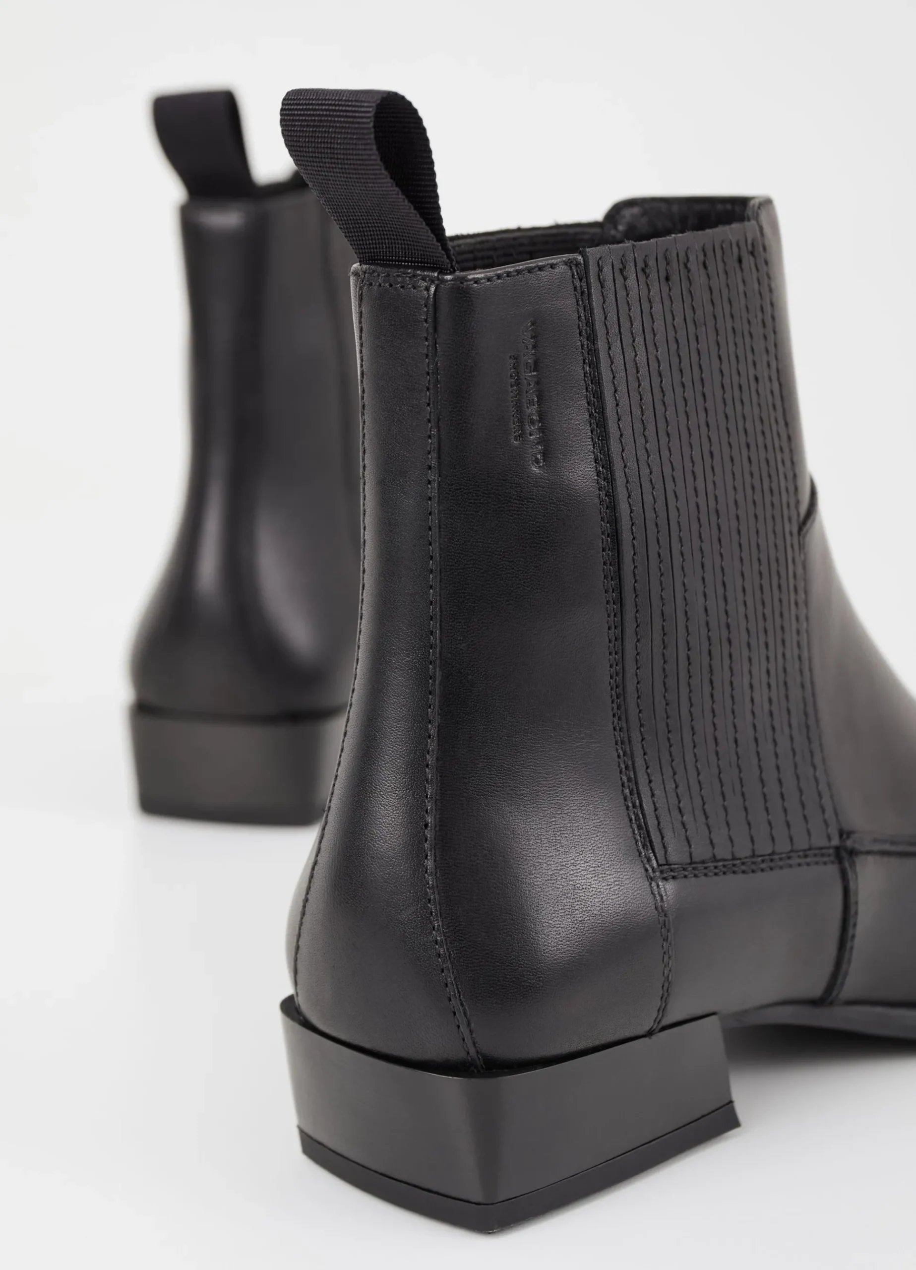 NELLA BOOTS