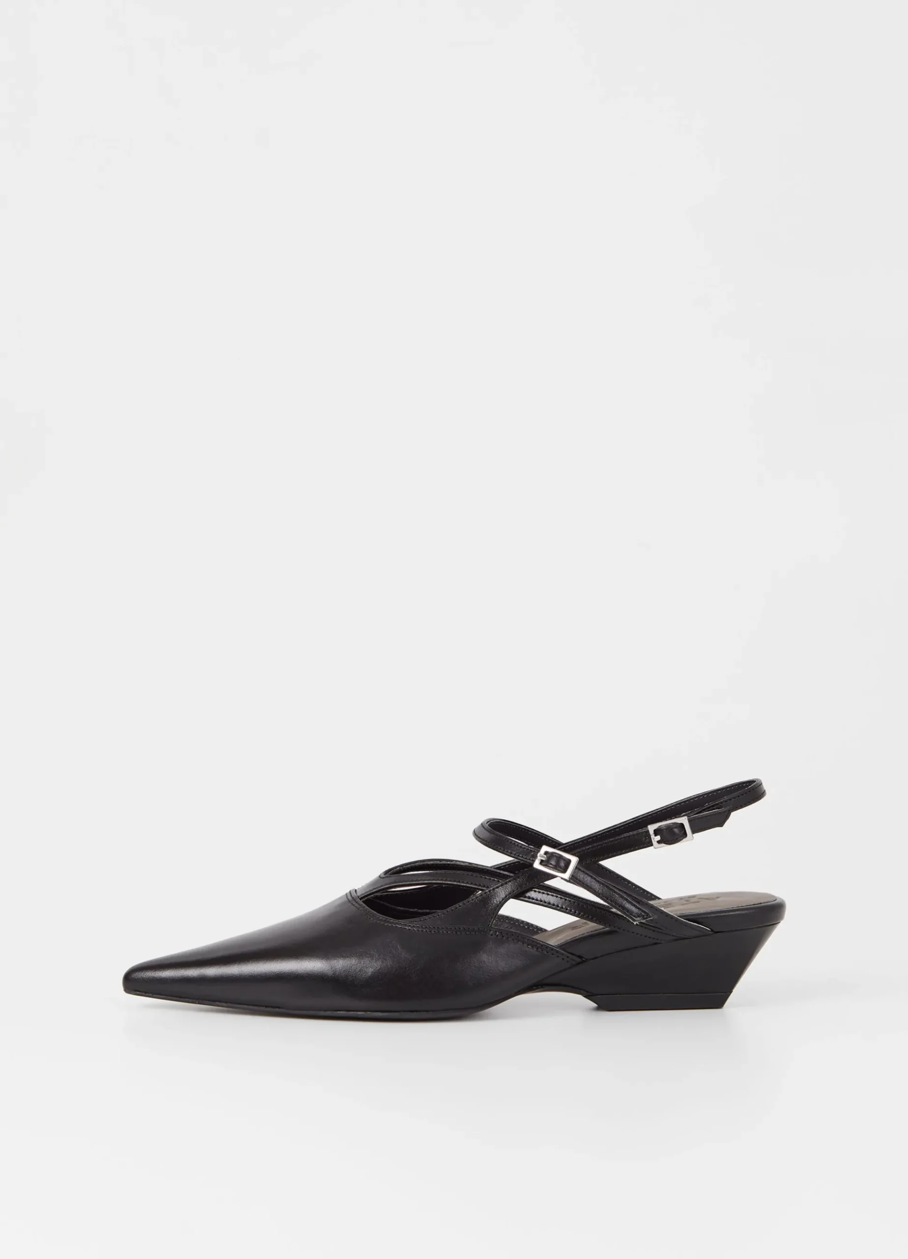 SONYA PUMPS