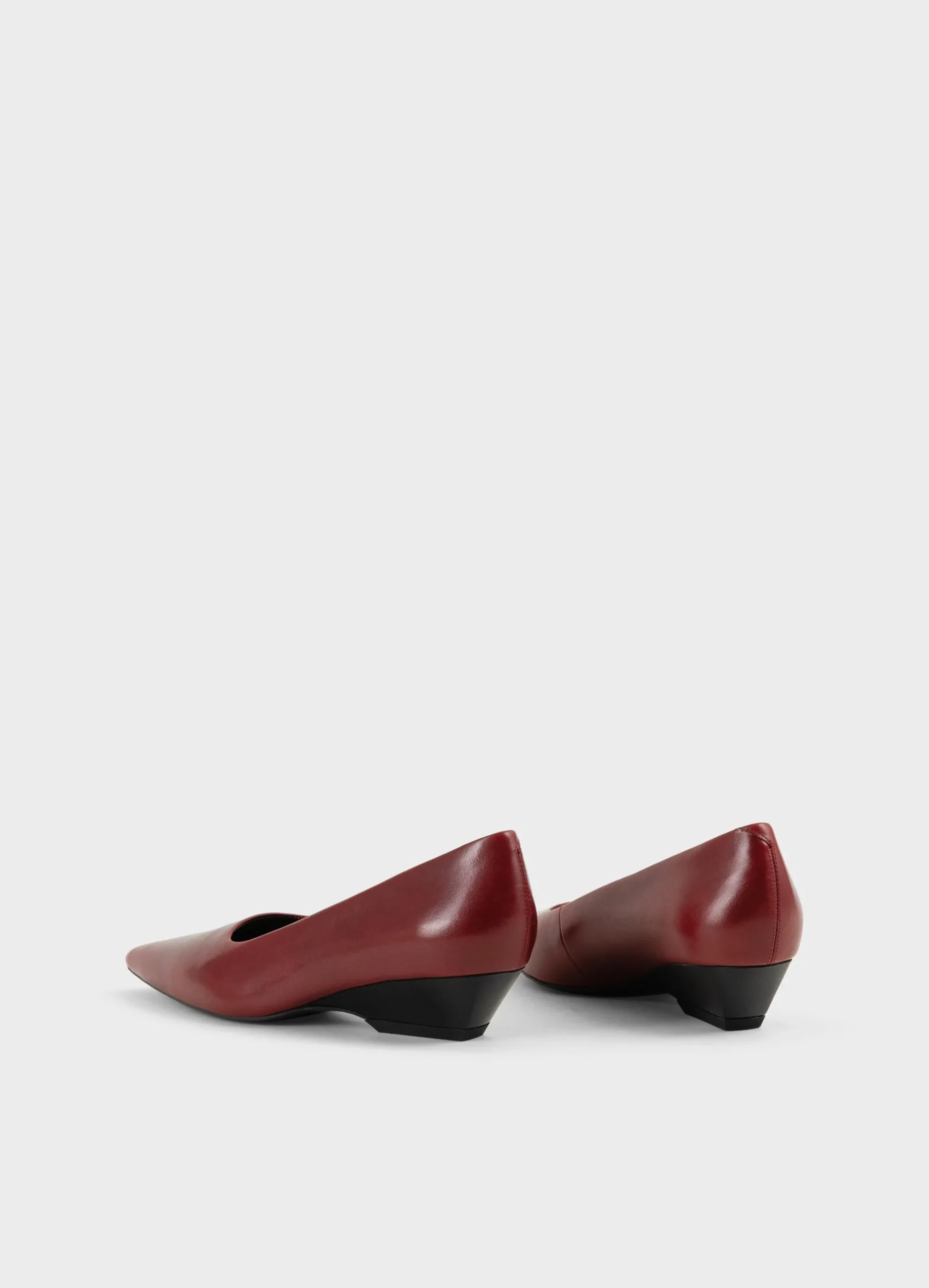 SONYA PUMPS