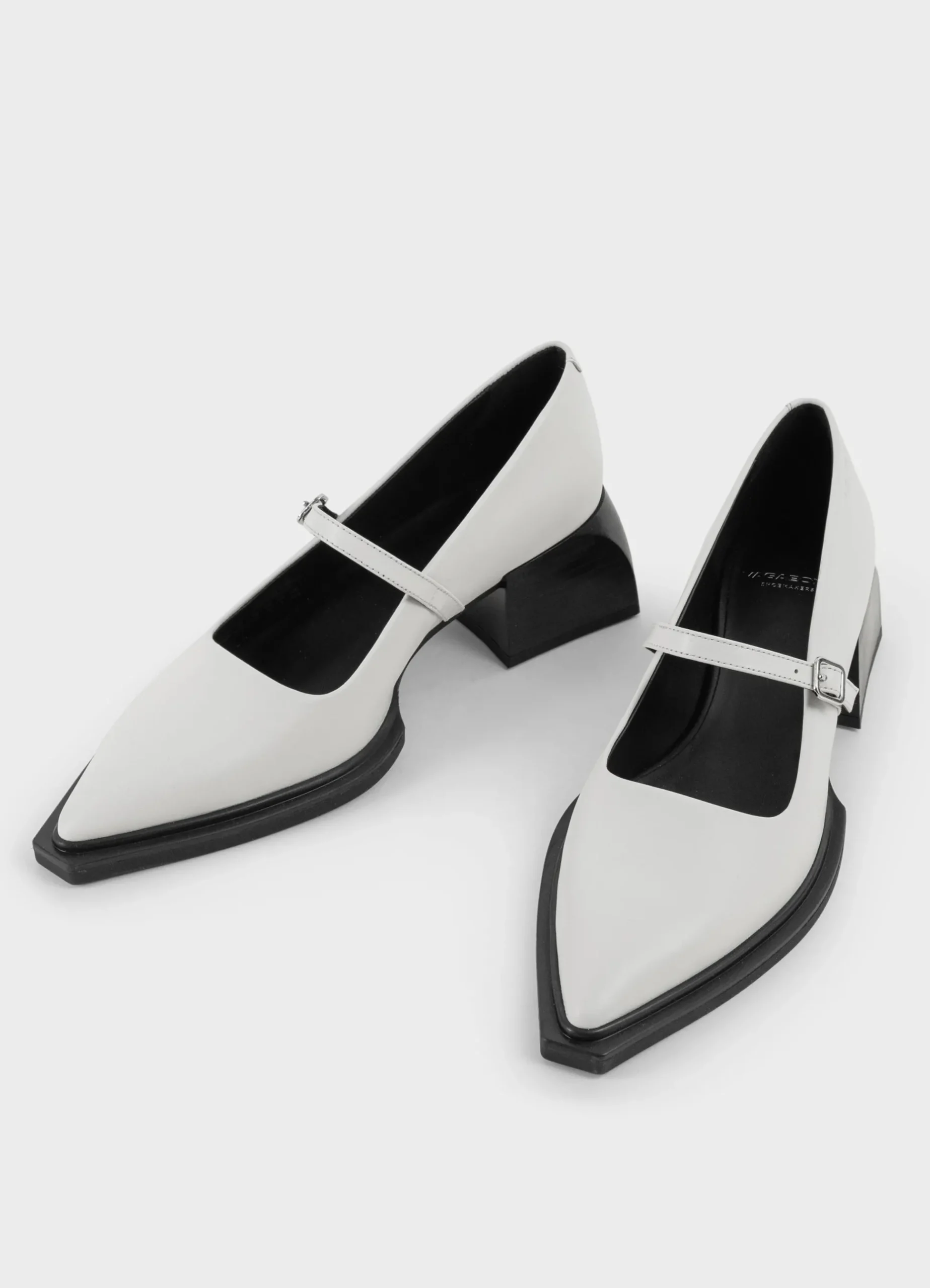 VIVIAN PUMPS